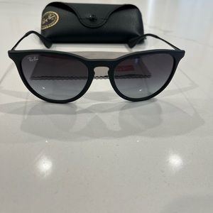 Ray Ban ERIKA CLASSIC Sunglasses